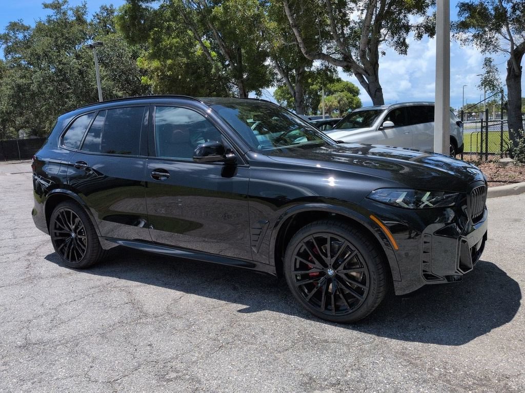 New 2026 BMW X5 xDrive40i w/ M Sport Package AWD/4WD image 2