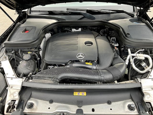 Used 2022 Mercedes-Benz GLC 300 4MATIC image 32