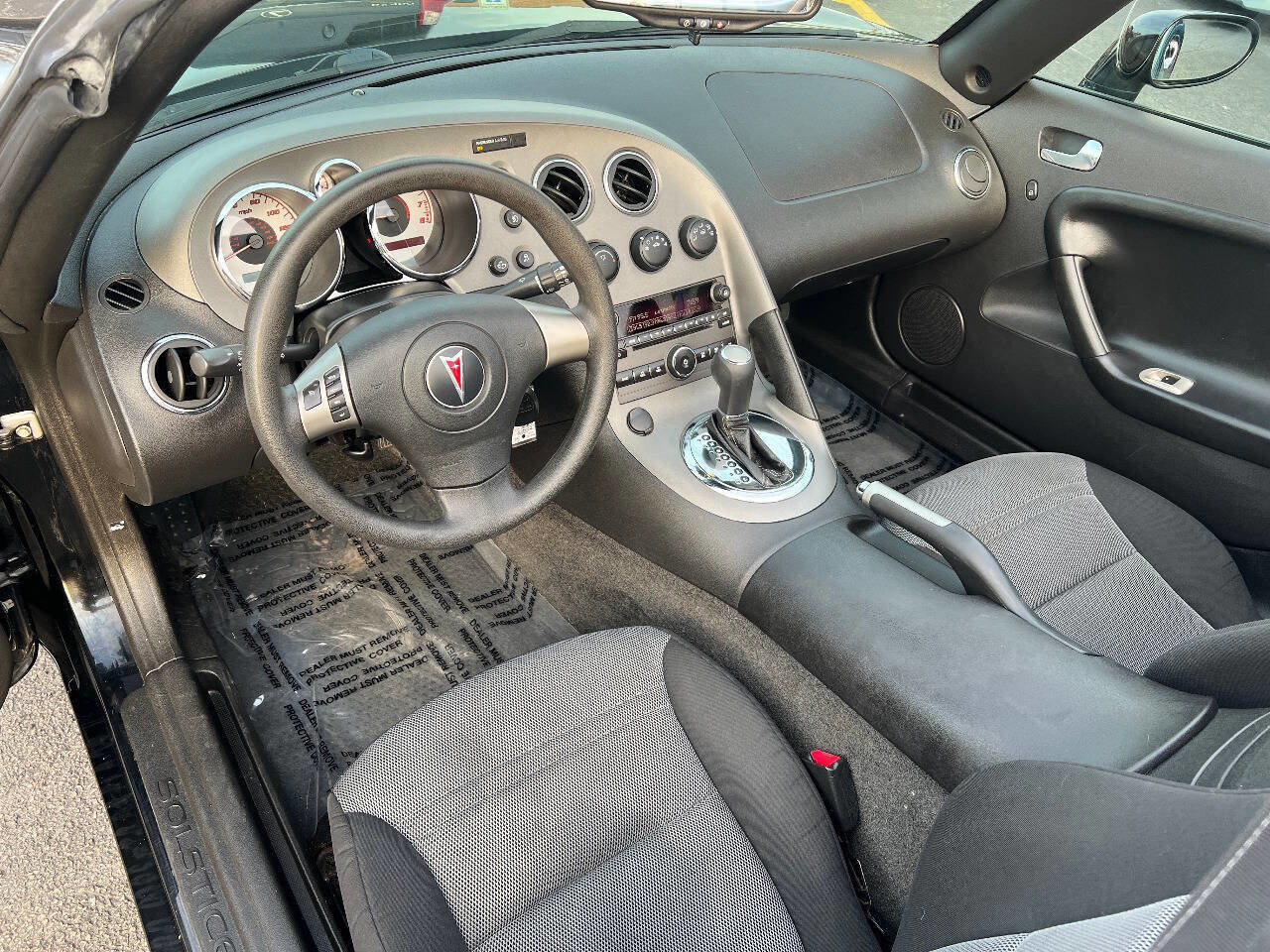Used 2009 Pontiac Solstice Convertible w/ Preferred Package image 26