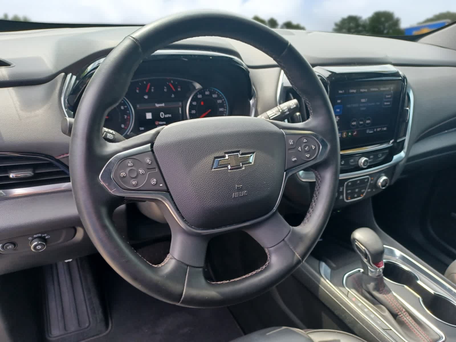 Used 2023 Chevrolet Traverse RS AWD/4WD image 9