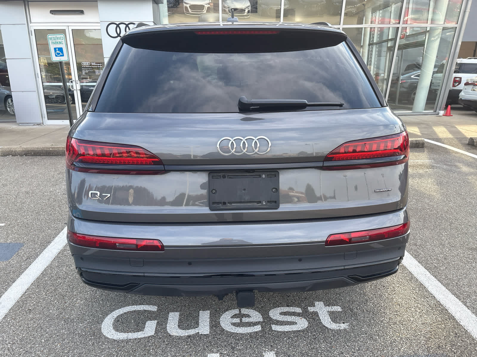 Used 2022 Audi Q7 2.0T Premium Plus AWD/4WD image 2