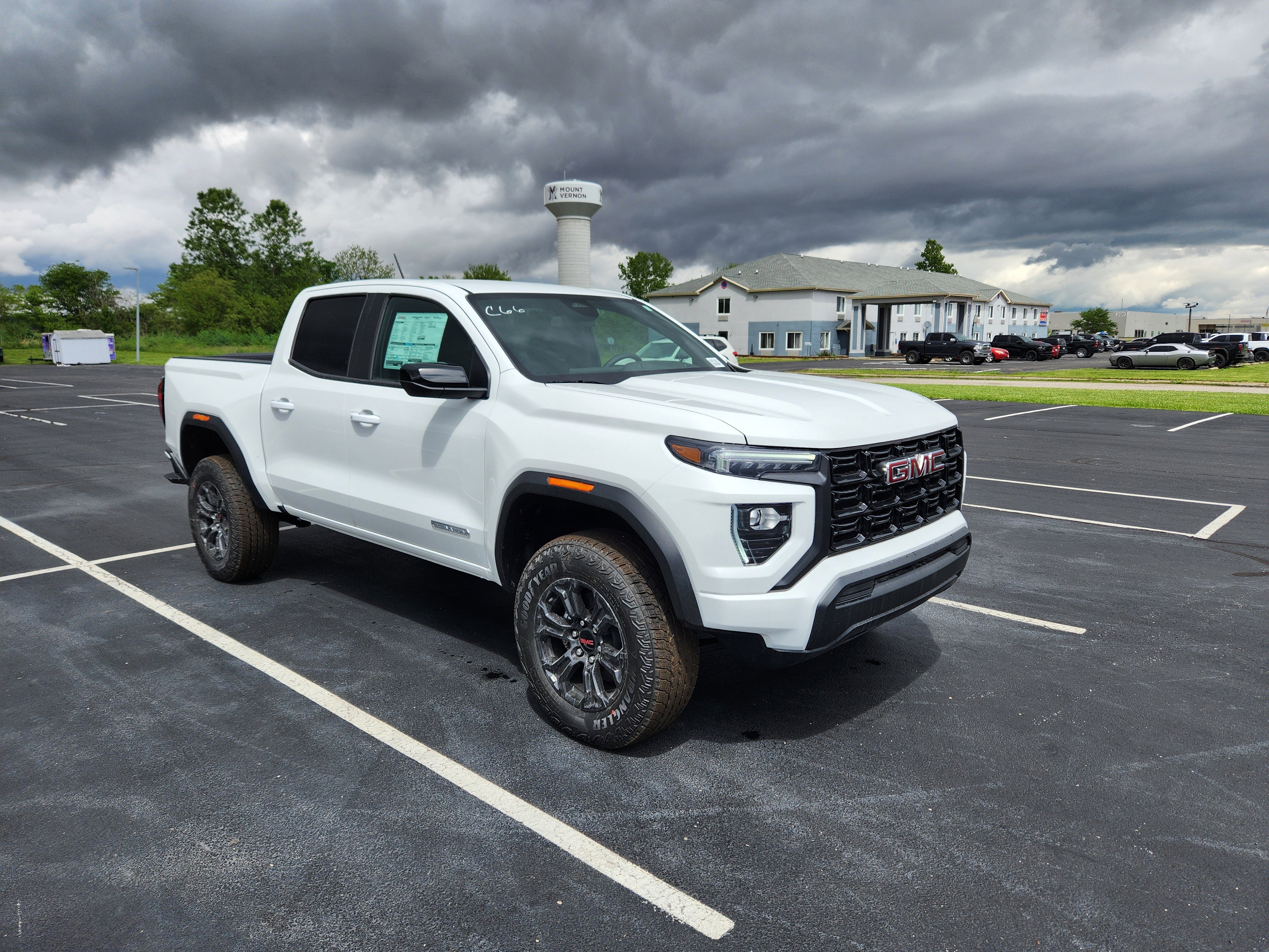 New 2025 GMC Canyon Elevation image 6