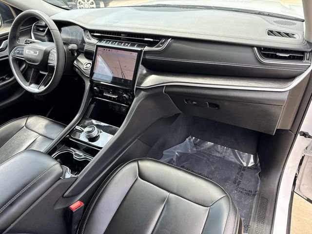 Used 2023 Jeep Grand Cherokee Limited AWD/4WD image 18