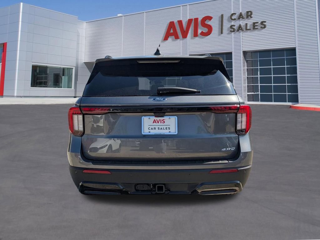 Used 2025 Ford Explorer ST-Line w/ ST-Line Street Pack image 7