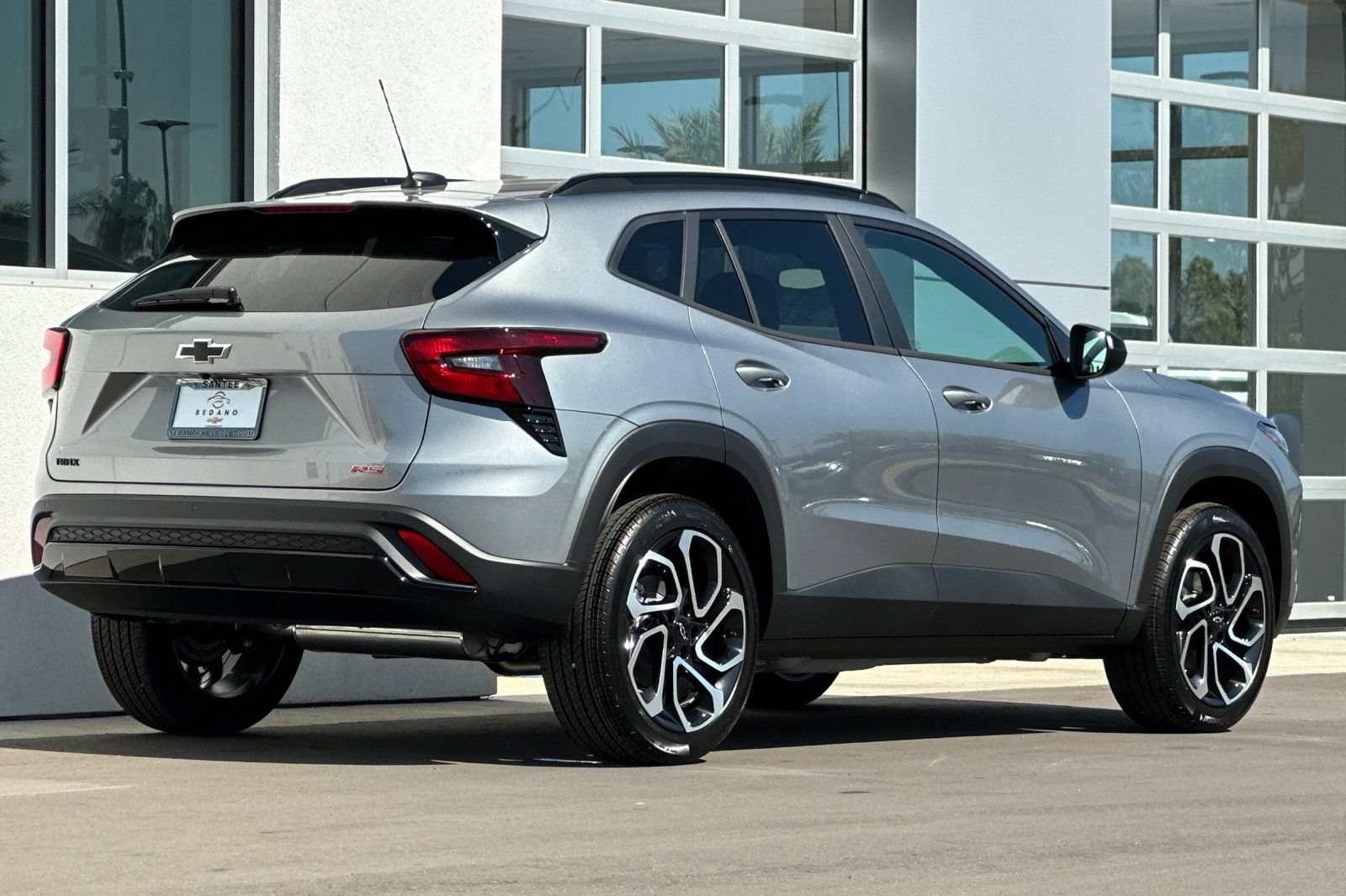 New 2026 Chevrolet Trax RS w/ Driver Confidence Package FWD image 4