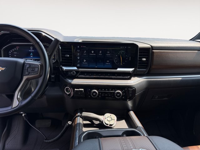 Used 2024 Chevrolet Silverado 2500 High Country w/ High Country Premium Package AWD/4WD image 10