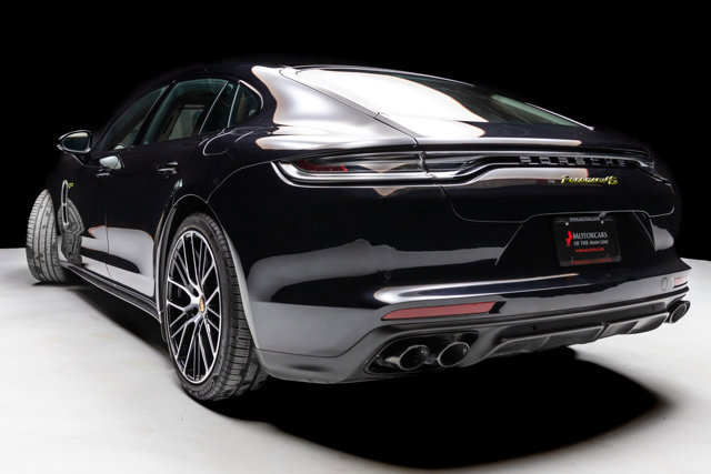 Used 2023 Porsche Panamera 4S Executive image 30