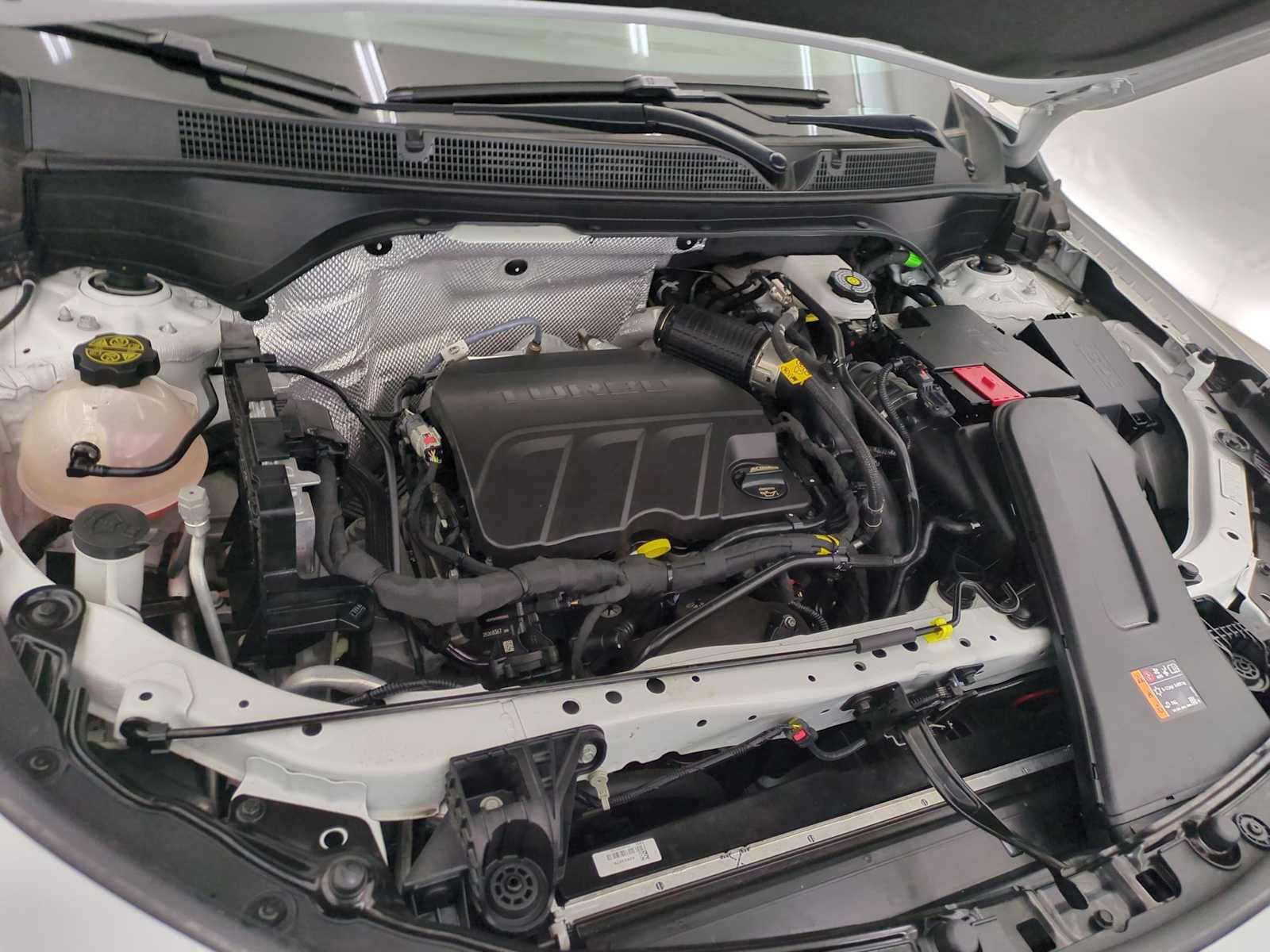 Used 2025 Buick Envista Avenir image 13