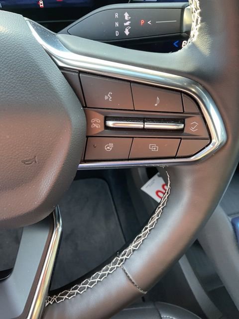 Used 2025 Chevrolet Equinox EV LT w/ Convenience Package image 22