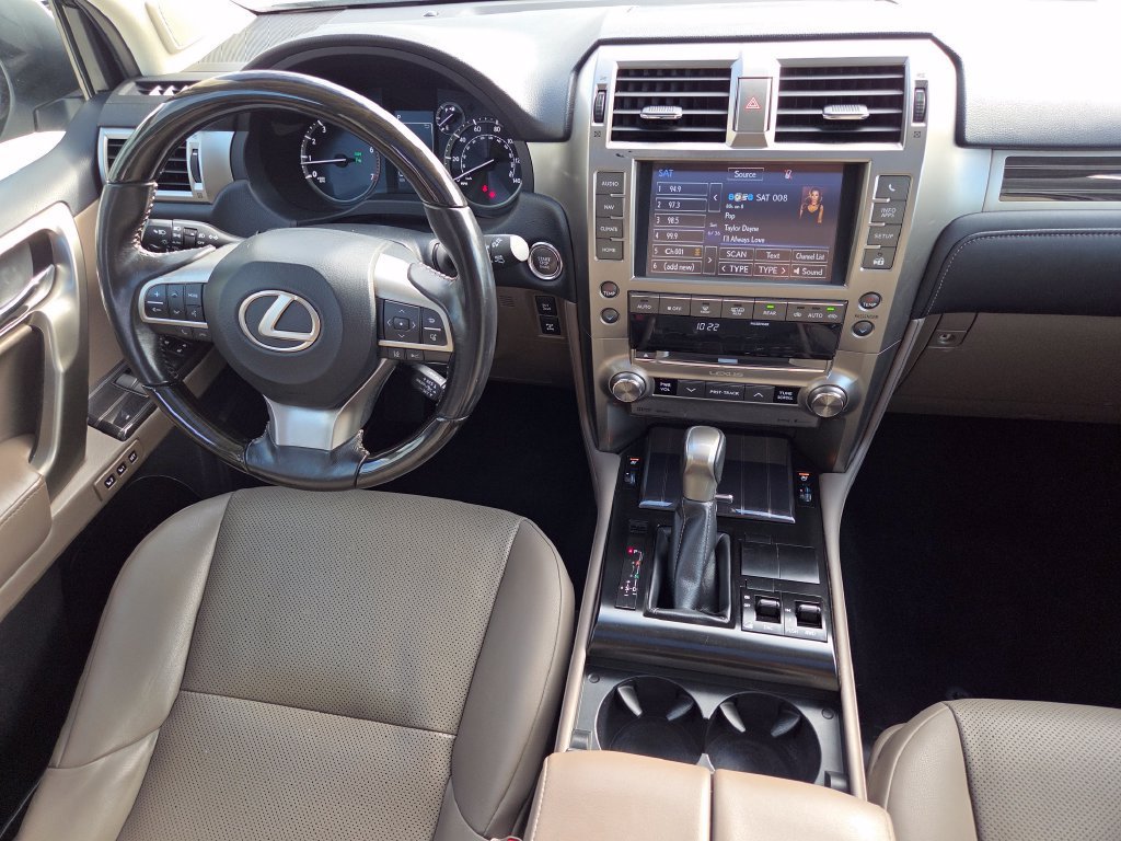 Used 2020 Lexus GX 460 Premium w/ Premium Package AWD/4WD image 33