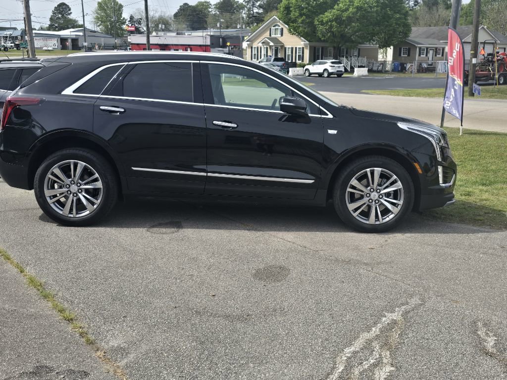 Used 2024 Cadillac XT5 Premium Luxury w/ Technology Package image 2