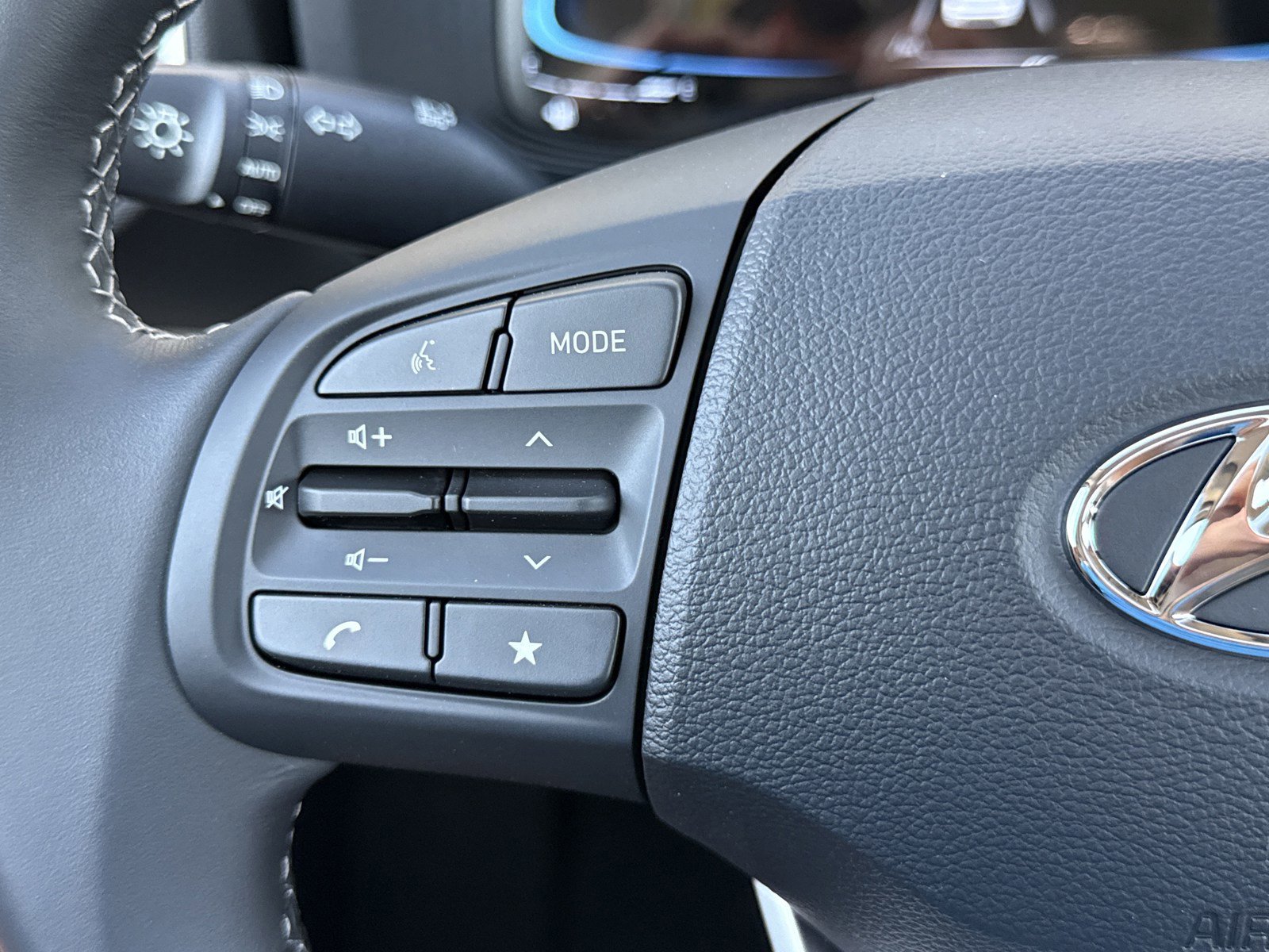 New 2026 Hyundai Venue SEL image 20