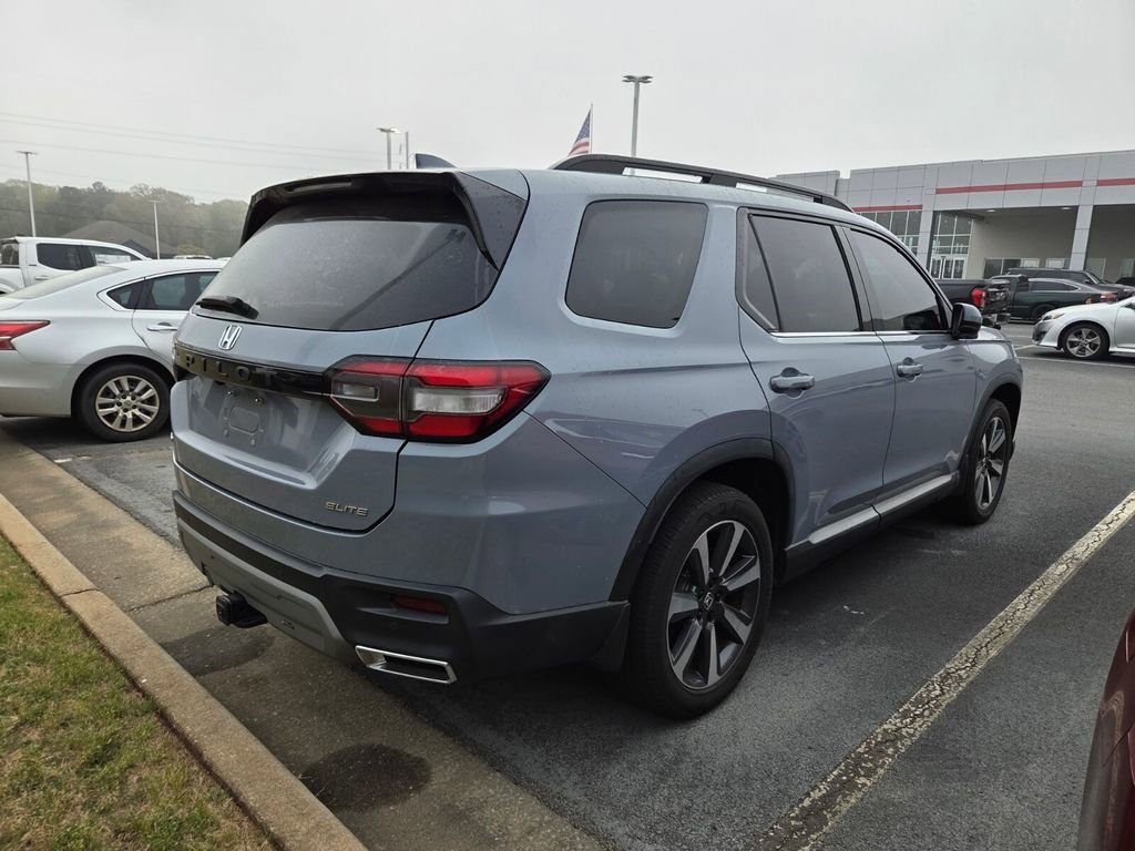 Used 2023 Honda Pilot Elite image 7