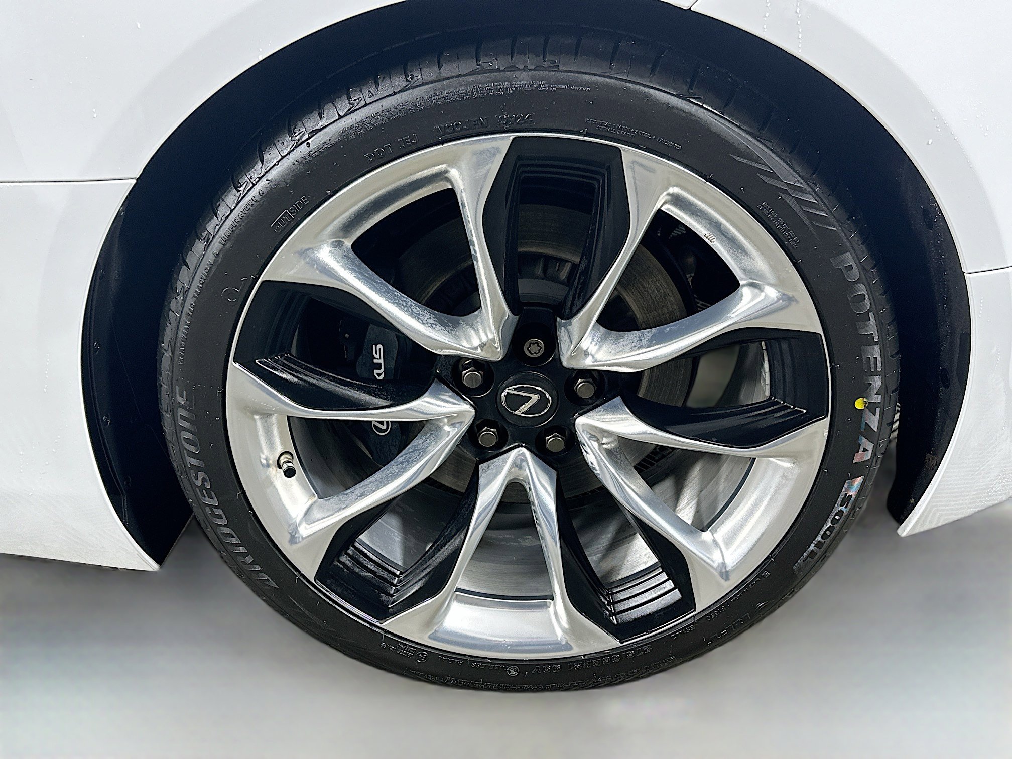 Used 2021 Lexus LC 500 Convertible w/ Touring Package image 29