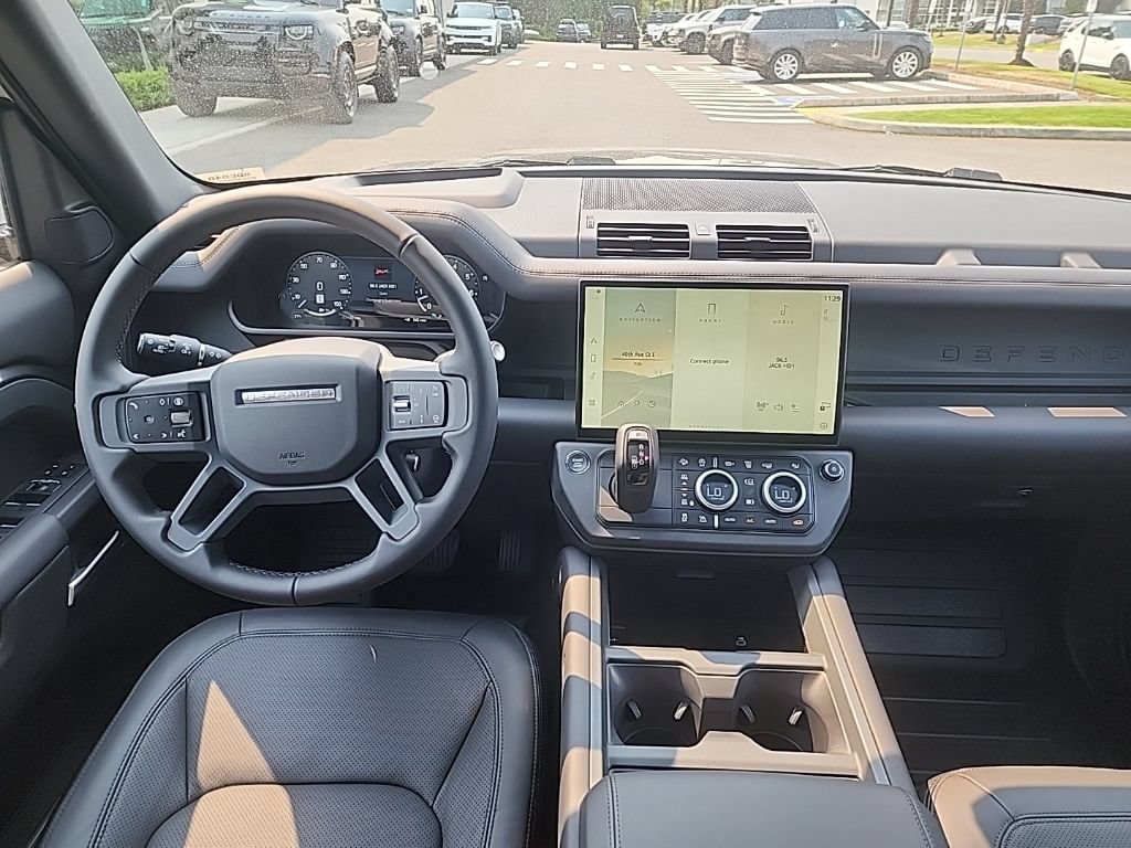 New 2026 Land Rover Defender 130 X-Dynamic SE AWD/4WD image 22