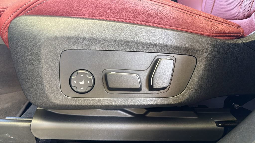 Certified 2024 BMW X3 sDrive30i w/ Convenience Package w/ZPA image 7