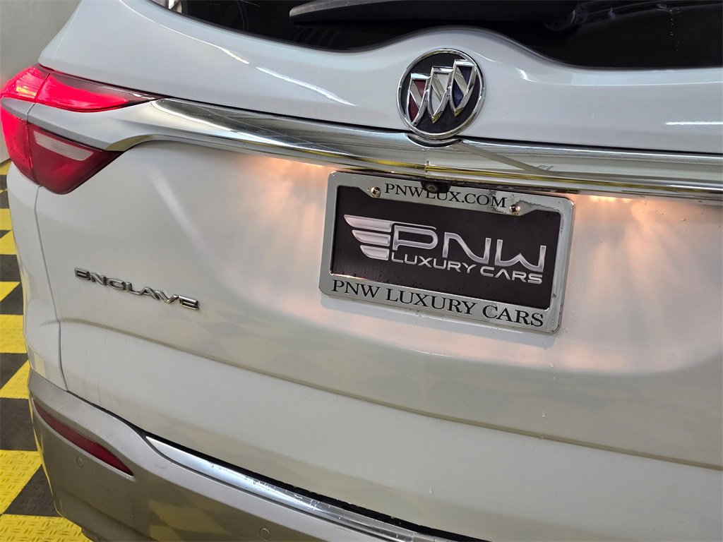 Used 2020 Buick Enclave Essence image 14