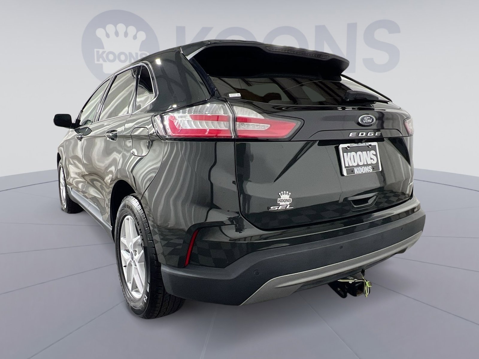 Used 2022 Ford Edge SEL w/ Convenience Package image 4