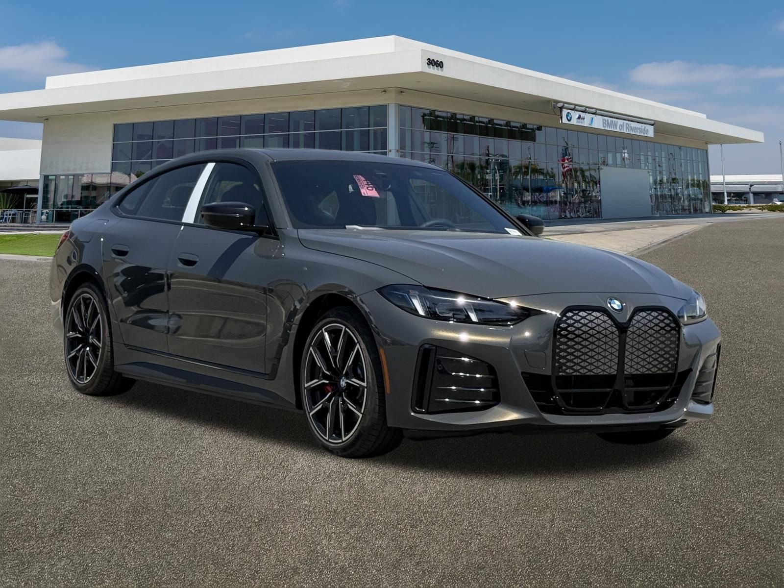 New 2026 BMW i4 eDrive40 w/ M Sport Package RWD image 2