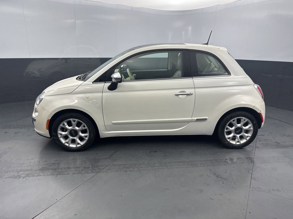 Used 2016 FIAT 500 Lounge image 2