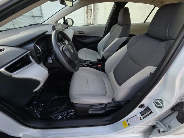 Used 2022 Toyota Corolla LE image 9