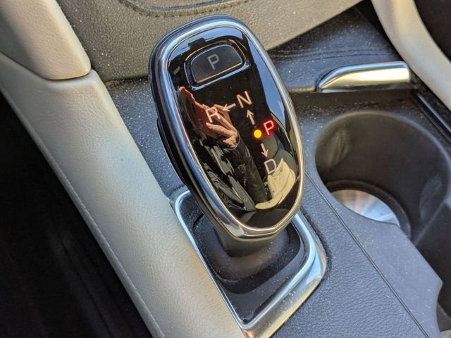 Used 2017 Cadillac XT5 Luxury w/ Driver Awareness Package image 18