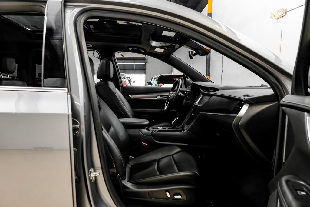 Used 2021 Cadillac XT6 Luxury FWD image 40