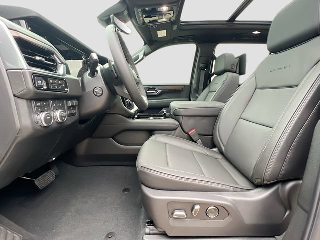 New 2026 GMC Yukon XL Denali w/ Denali Reserve Package AWD/4WD image 15