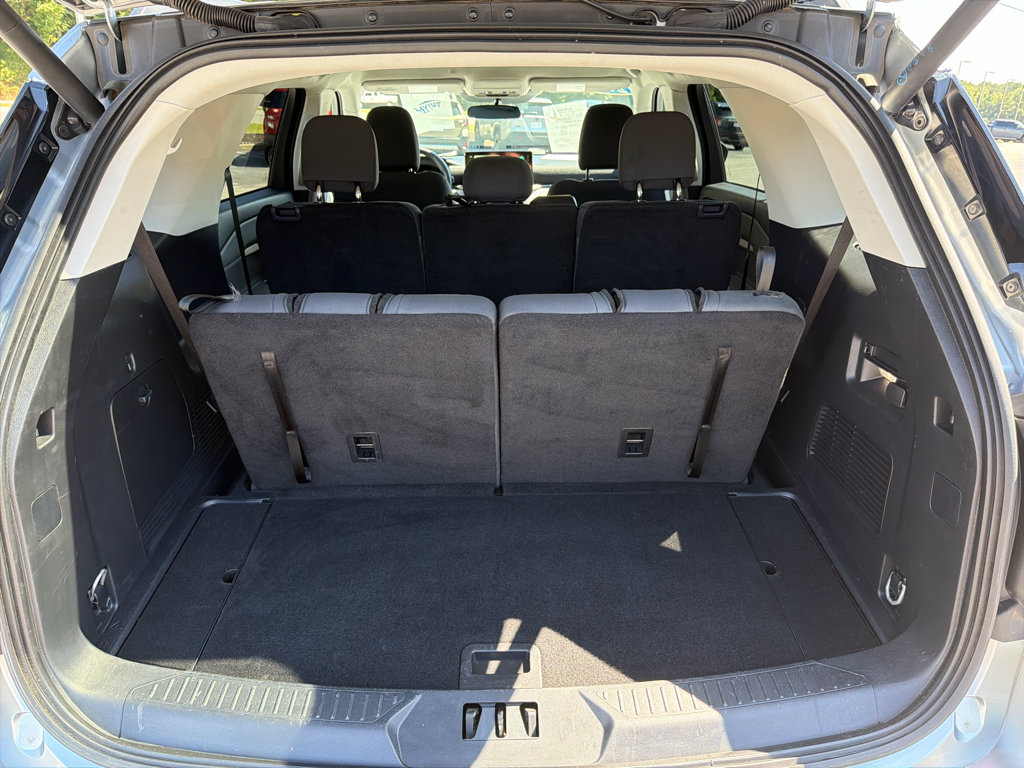 Used 2025 Ford Explorer Active RWD image 29