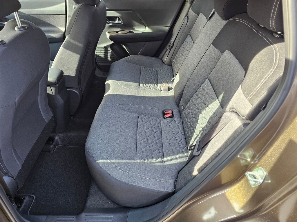 New 2026 Nissan Kicks SV w/ SV Premium Package image 5