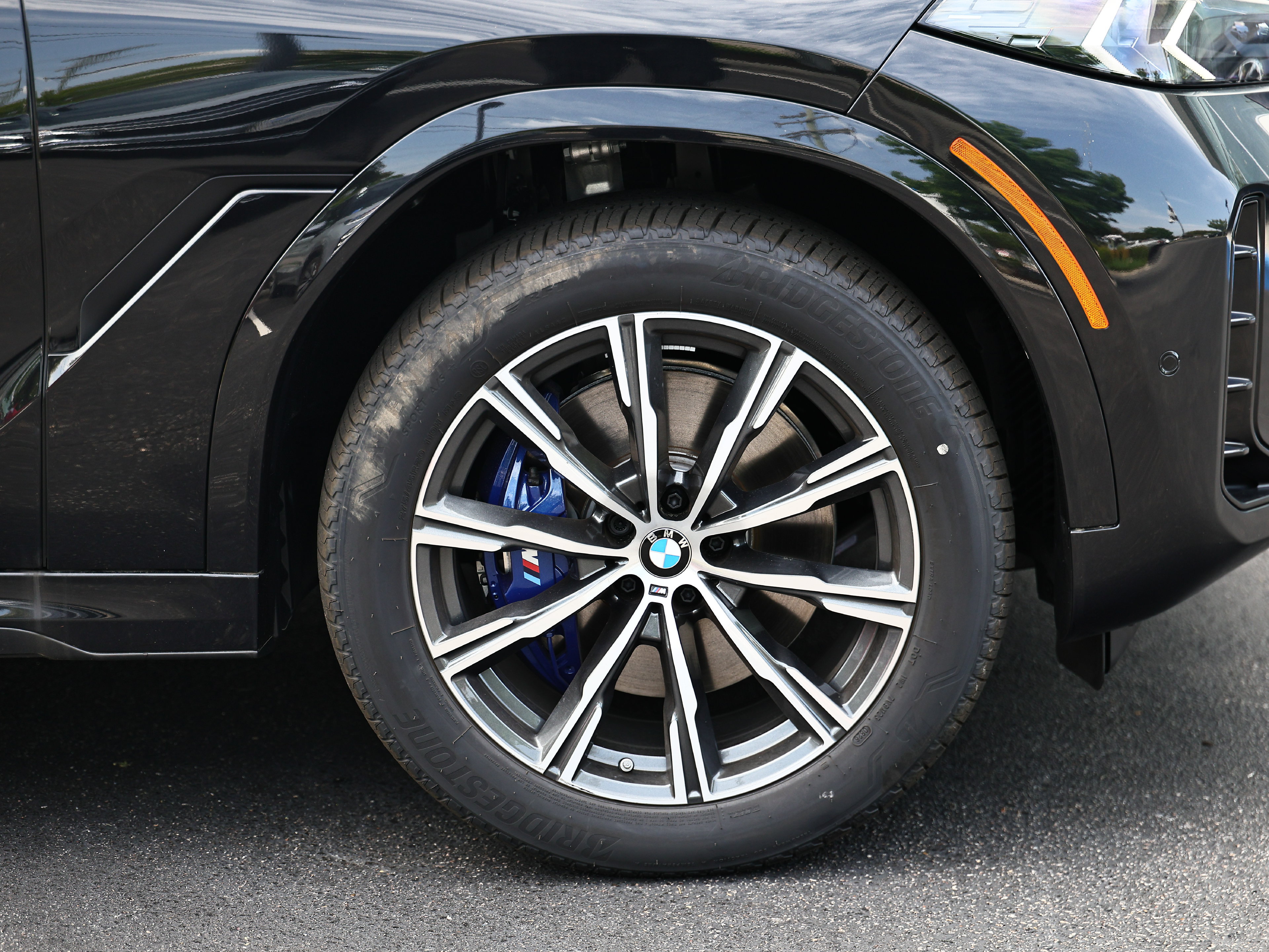 New 2027 BMW X6 xDrive40i AWD/4WD image 5