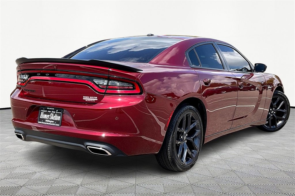 Used 2021 Dodge Charger SXT w/ Blacktop Package image 12