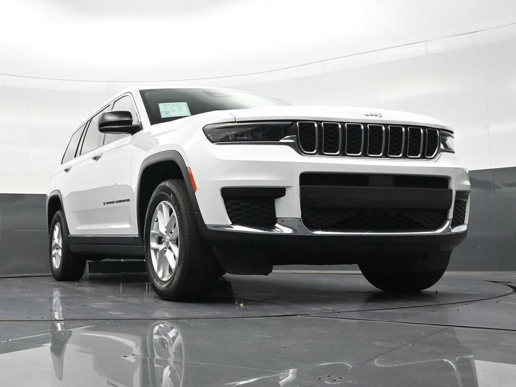 Used 2023 Jeep Grand Cherokee L Laredo image 31