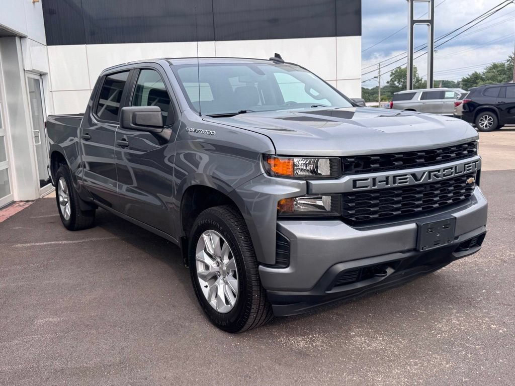 Used 2020 Chevrolet Silverado 1500 Custom w/ Custom Value Package AWD/4WD image 5
