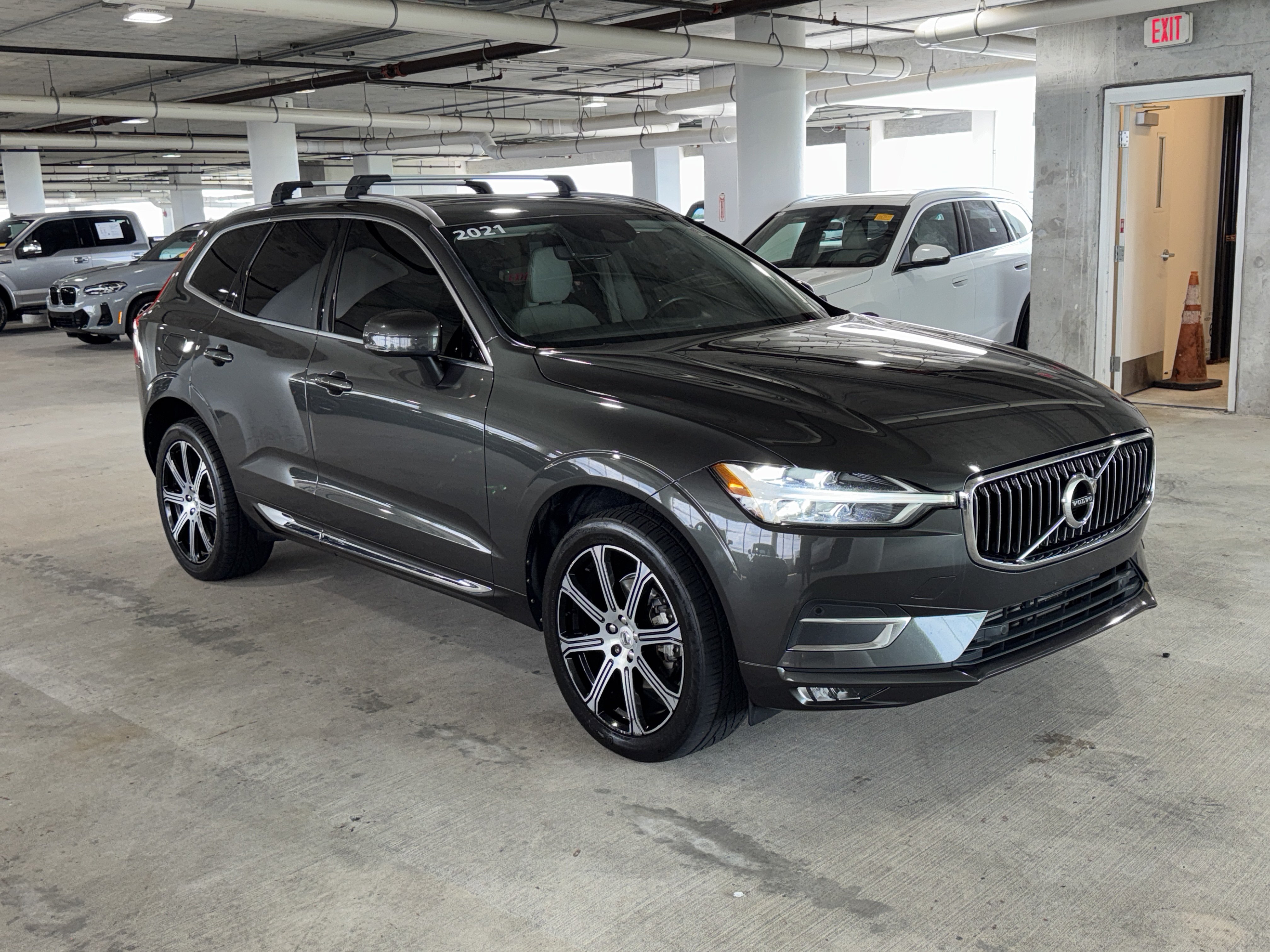 Used 2021 Volvo XC60 T5 Inscription AWD/4WD image 2