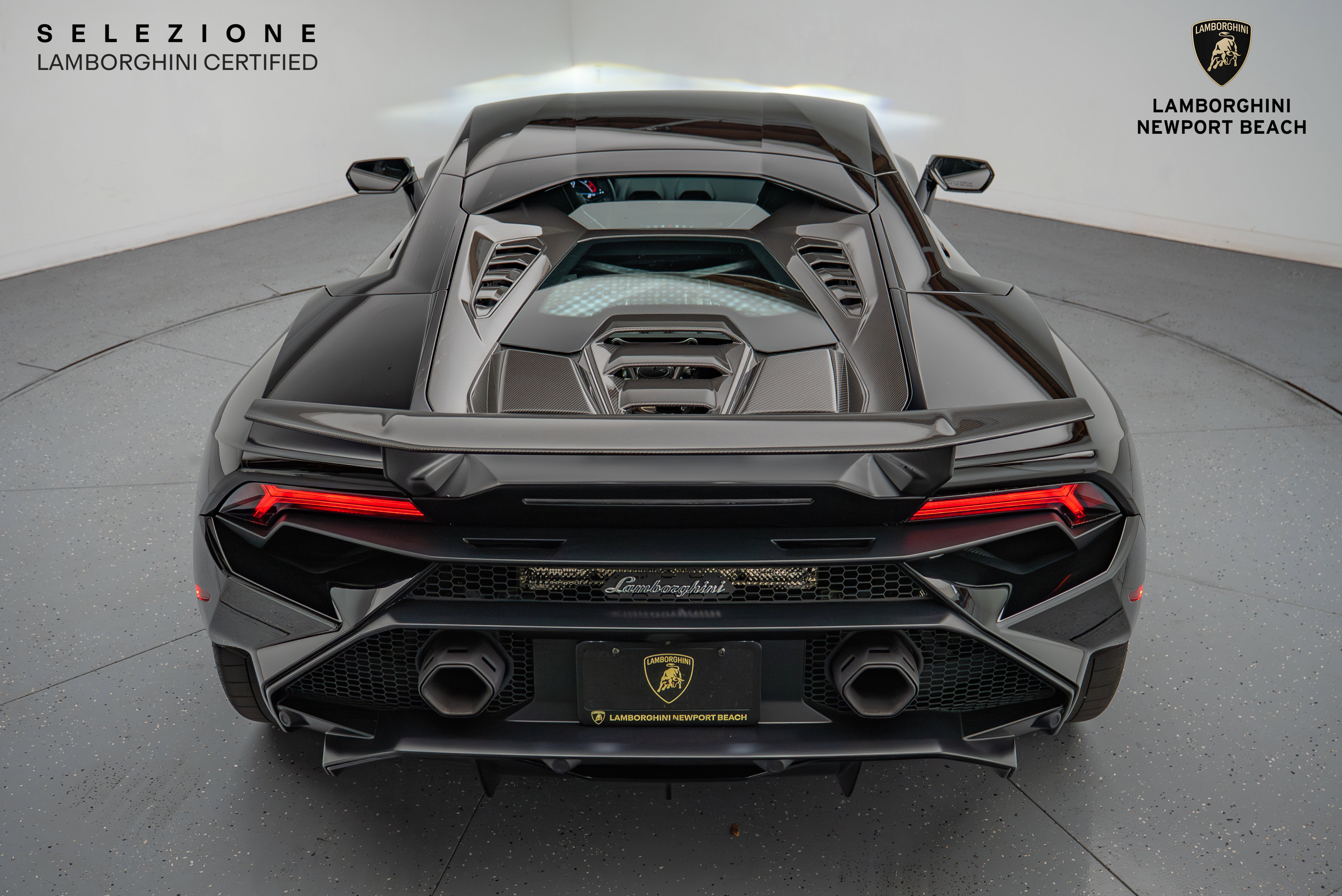 Used 2023 Lamborghini Huracan Tecnica image 15