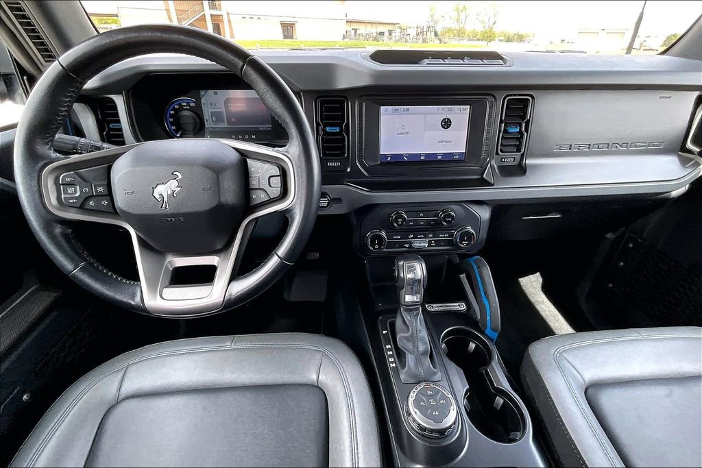 Used 2022 Ford Bronco Black Diamond image 14