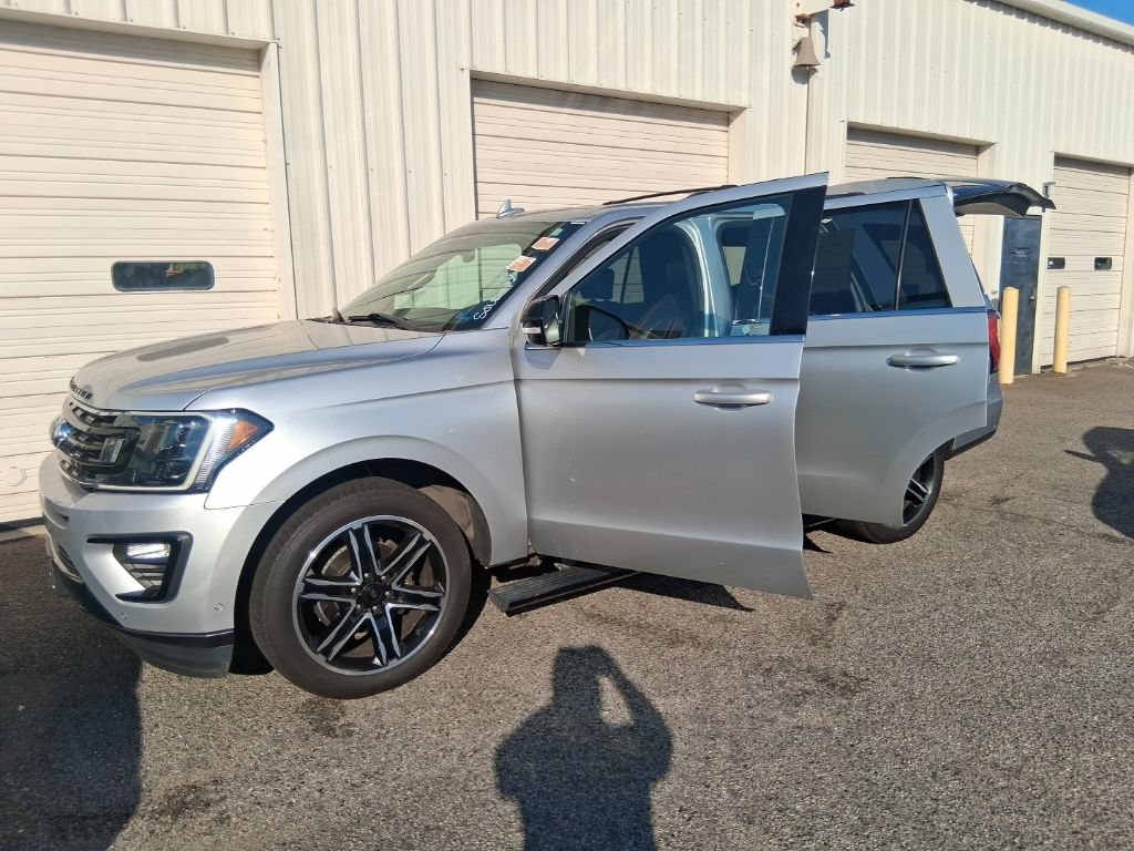 Used 2019 Ford Expedition Limited w/ Equipment Group 303A AWD/4WD image 21