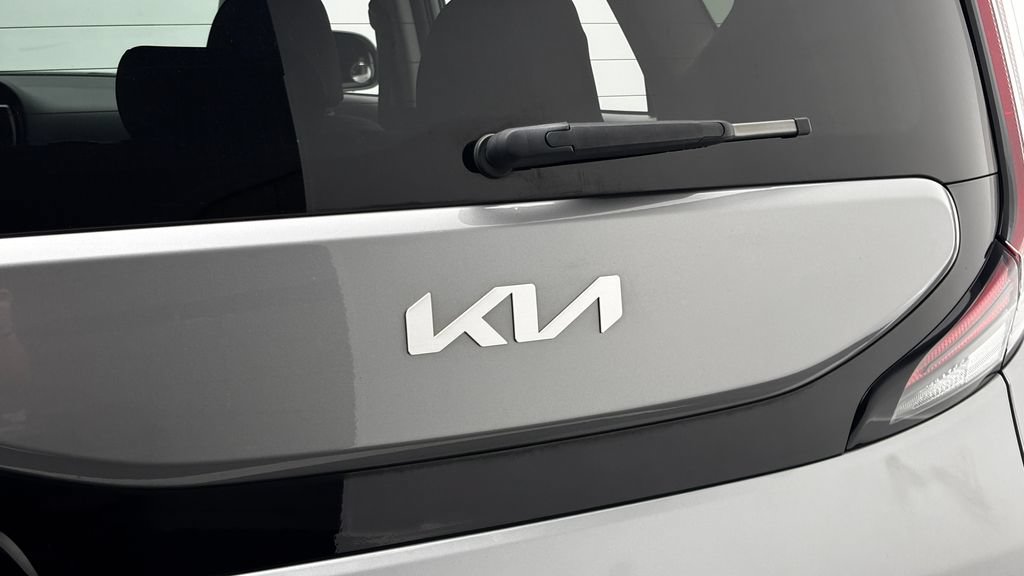 Used 2025 Kia Soul EX FWD image 8