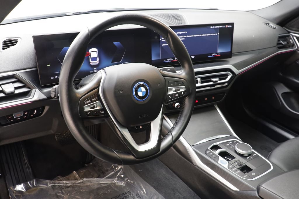 Certified 2023 BMW i4 eDrive35 w/ Premium Package image 7