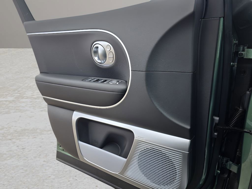 New 2026 Hyundai Ioniq 9 Calligraphy image 16