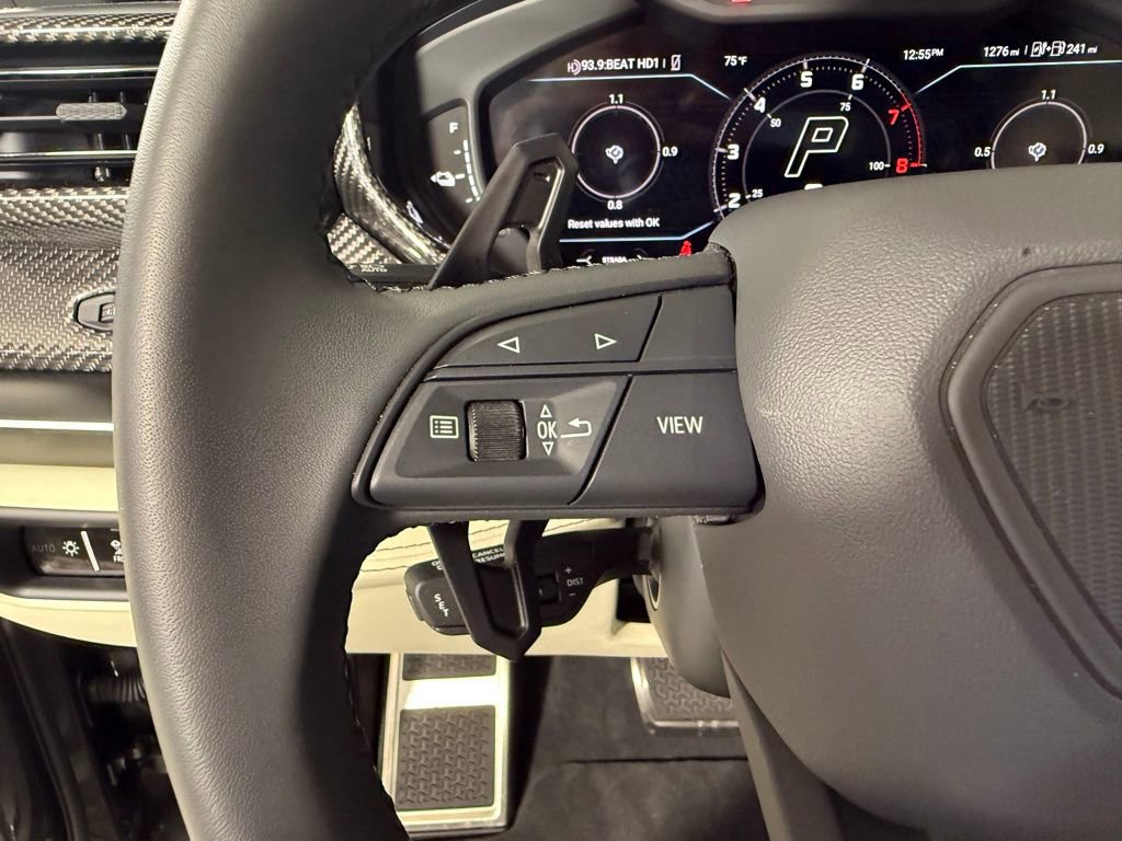 Used 2025 Lamborghini Urus SE image 17