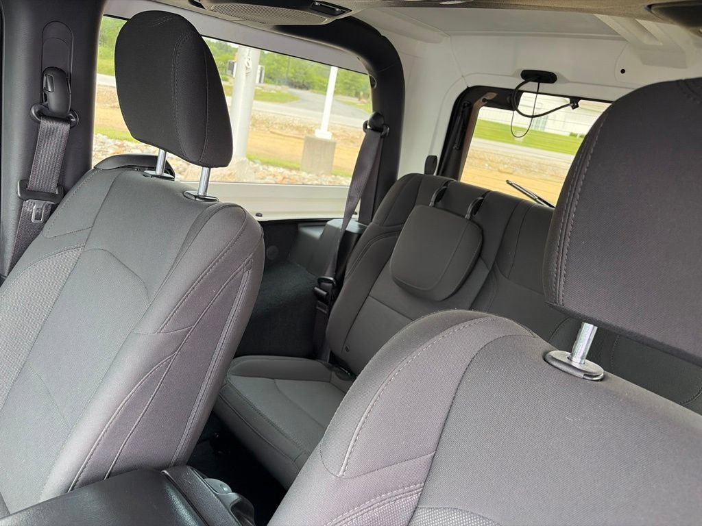 Certified 2018 Jeep Wrangler Sport AWD/4WD image 34