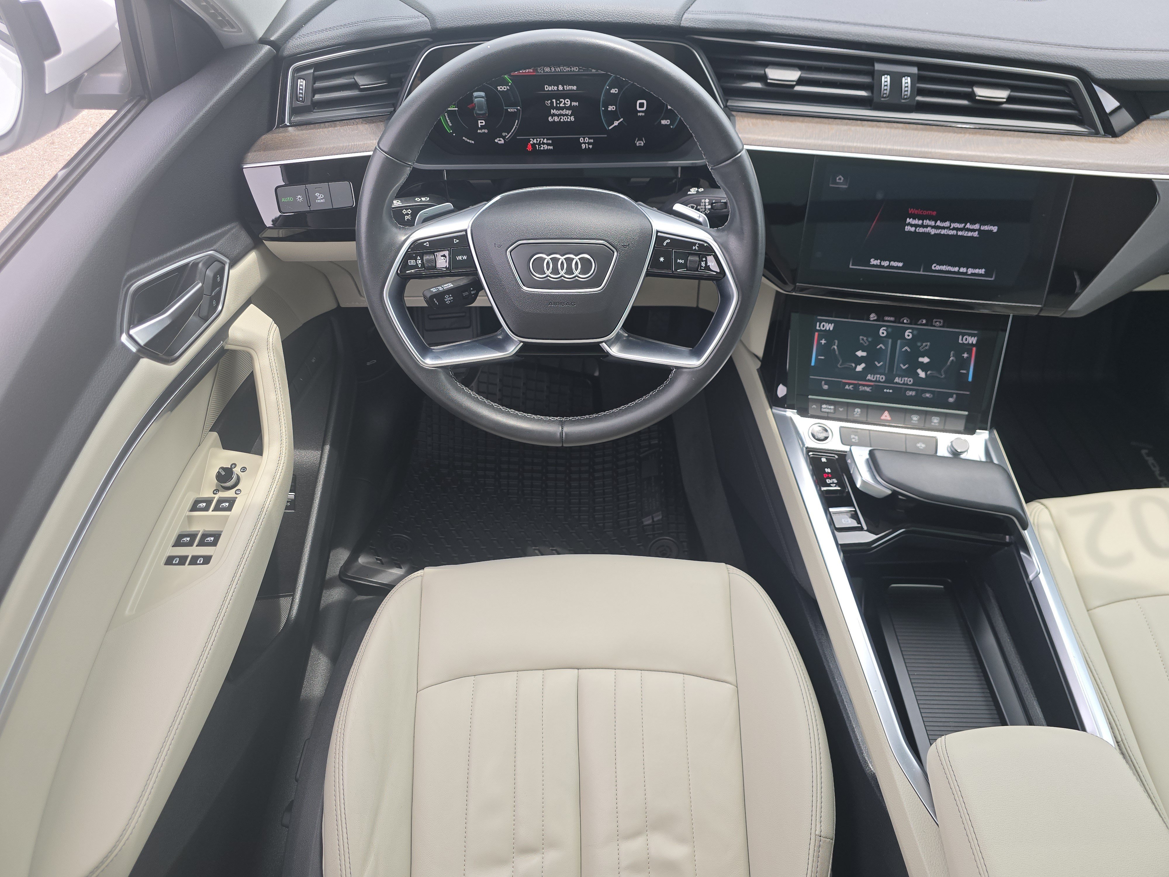 Certified 2024 Audi Q8 e-tron Premium AWD/4WD image 22