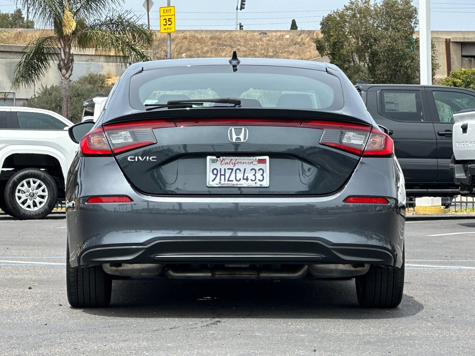 Used 2023 Honda Civic EX-L image 4