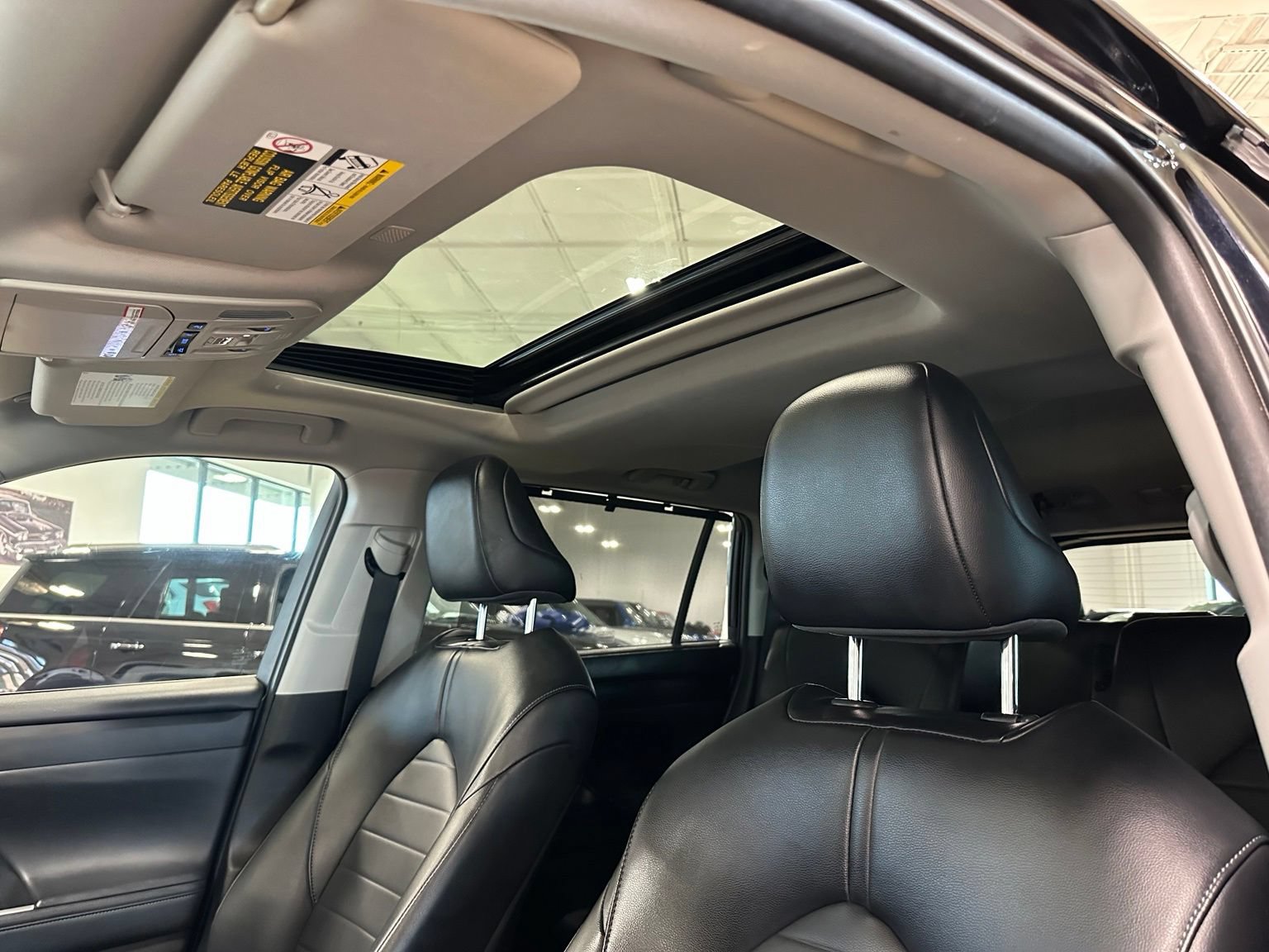Used 2022 Toyota Highlander XLE FWD image 36