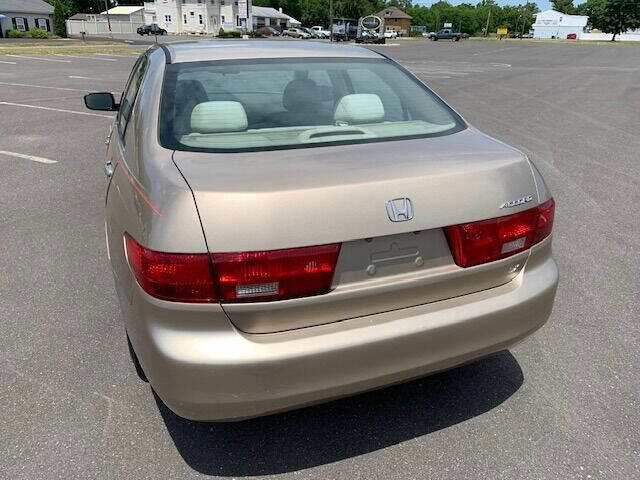 Used 2005 Honda Accord LX image 9