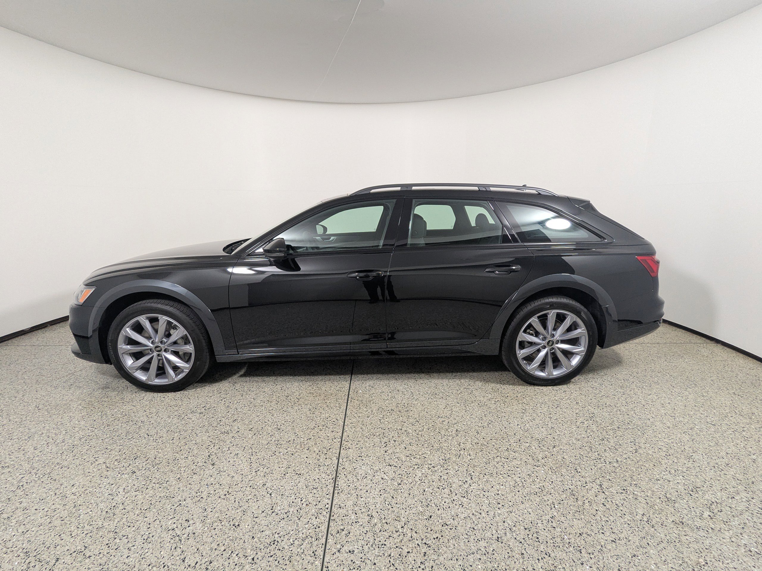 New 2025 Audi A6 Premium Plus image 4