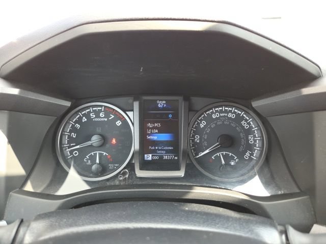 Used 2022 Toyota Tacoma TRD Sport AWD/4WD image 13