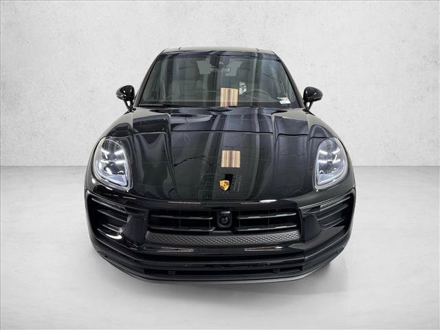 Certified 2026 Porsche Macan Turbo AWD/4WD image 6